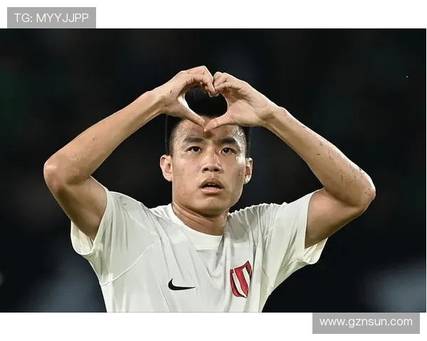 成都蓉城11分钟内逆转 费利佩建功姜至鹏失误